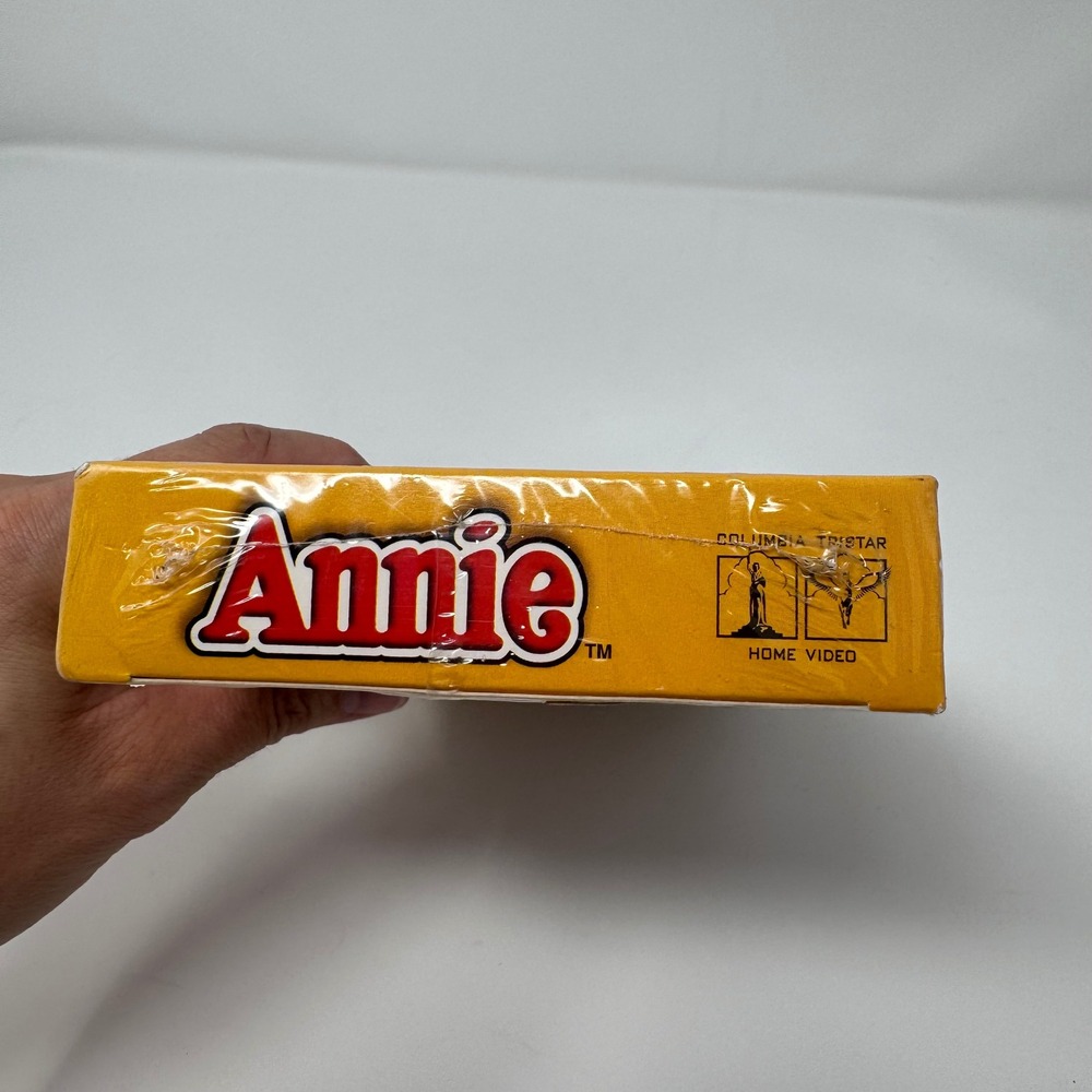 Annie VHS 1997 SEALED‎ NEW Broadway Tribute Edition Never Opened Tape - Picture 10 of 10
